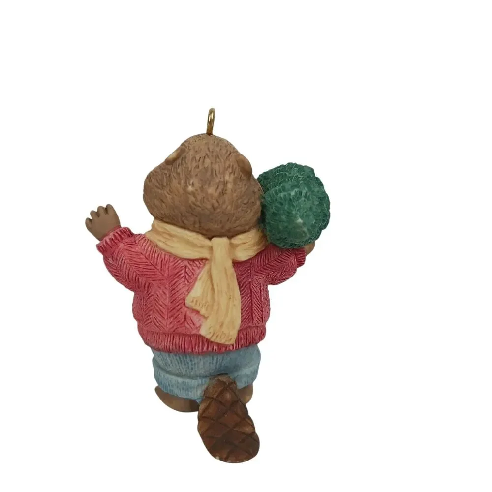 Lot Of 6 Hallmark Ornaments Chatty Chipmunk Perfect Match Yule Logger Beaver